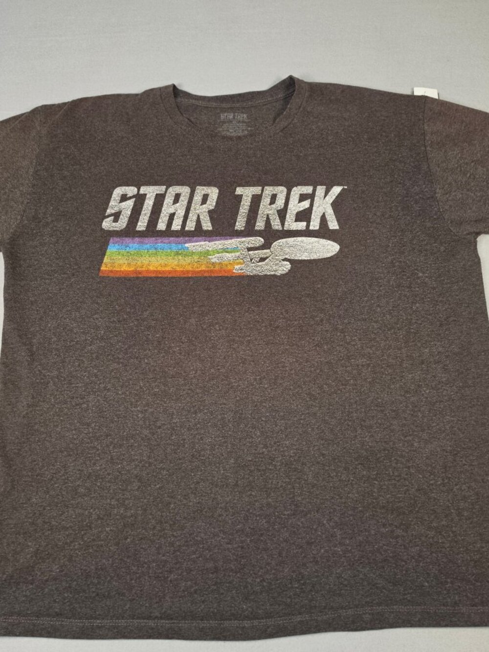 Star Trek T-Shirt Men's XL Gray Graphic Tee Rainbow USS Enterprise Pre-Owned